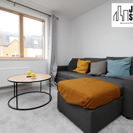 Apartment Fabulous 2 Bedroom Compass House By Jtb Stays Short Lets & Serviced Accommodation, Self Check-In And Wifi *